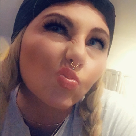 NEW ITEMS DAILY - WOMENS - Picture 8 of 8